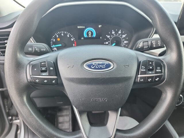 Used 2022 Ford Escape SE image 15
