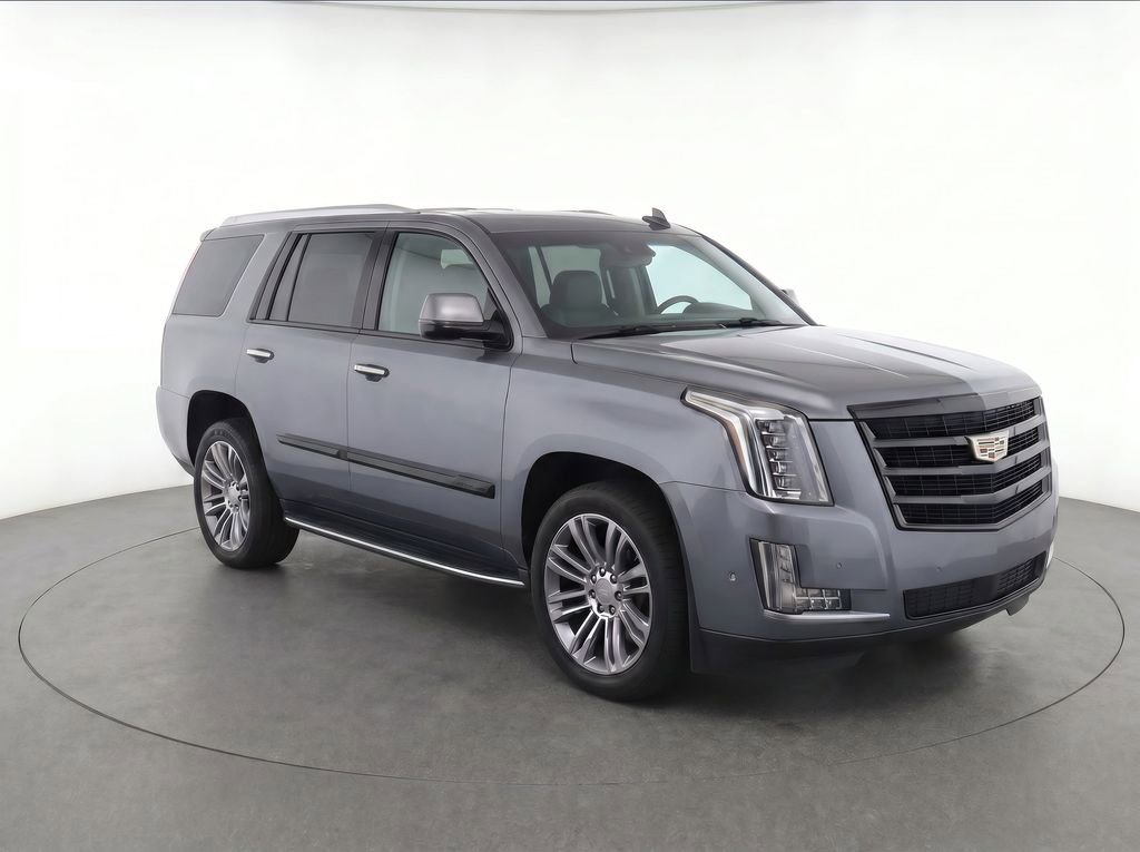 Used 2019 Cadillac Escalade Luxury w/ Escalade Sport Edition AWD/4WD image 2