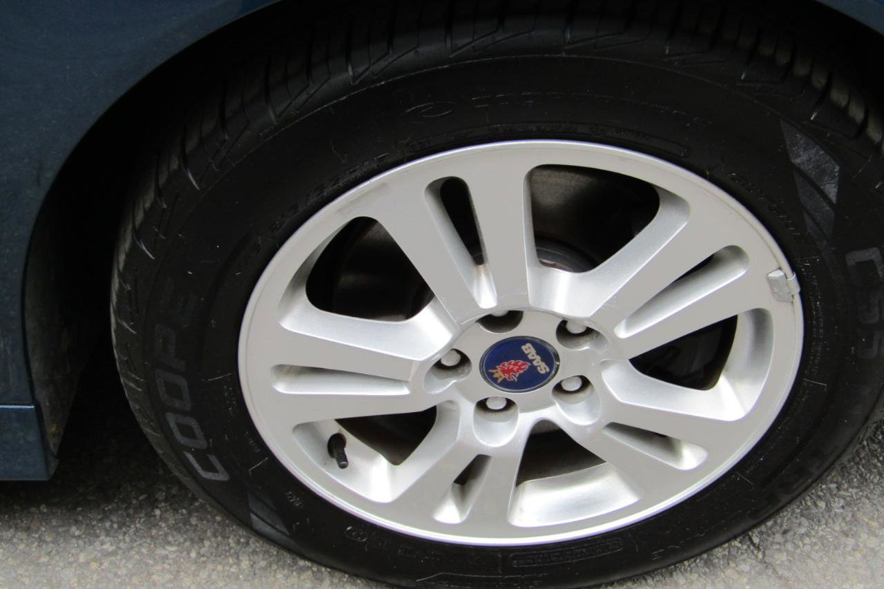 Used 2007 Saab 9-3 2.0T w/ Premium 16 Pkg FWD image 38