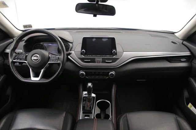 Used 2024 Nissan Altima 2.5 SR AWD/4WD image 17