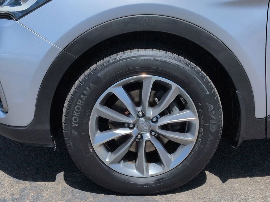 Used 2018 Hyundai Santa Fe SE FWD image 34