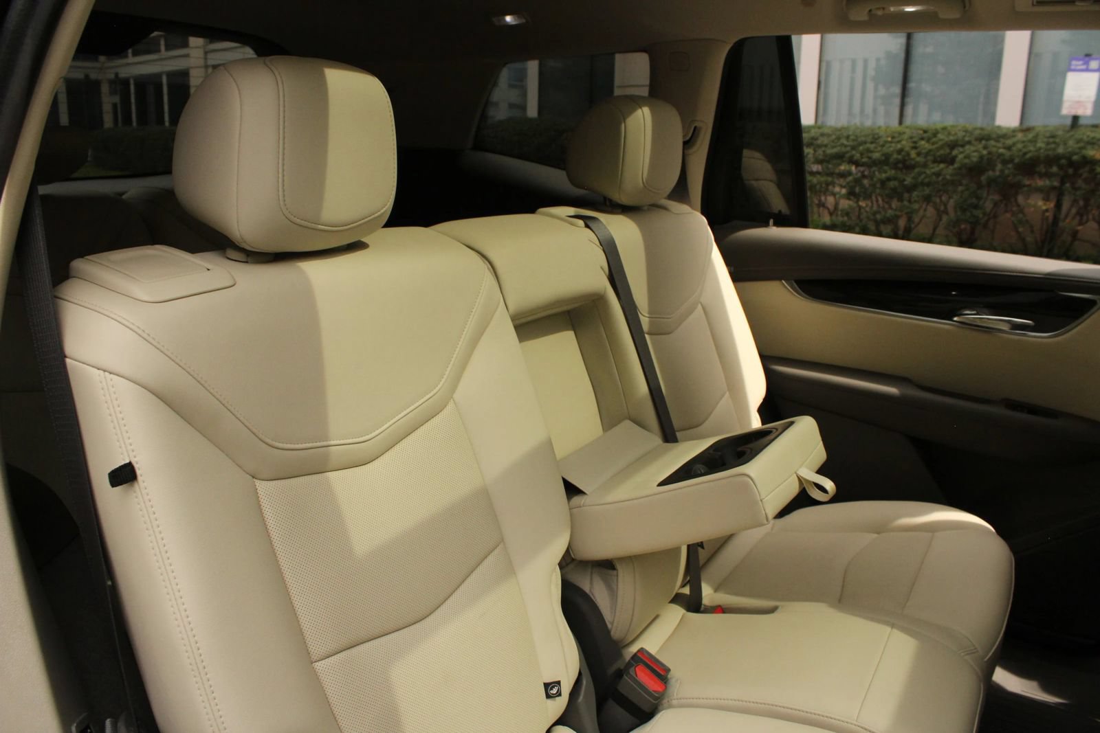 Used 2021 Cadillac XT6 Premium Luxury FWD image 25