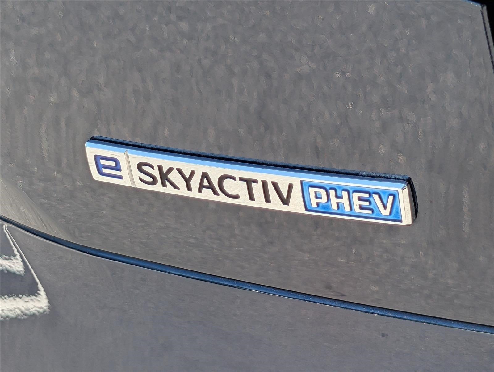 Used 2024 MAZDA CX-90 Plug-In Hybrid w/ Preferred AWD/4WD image 9