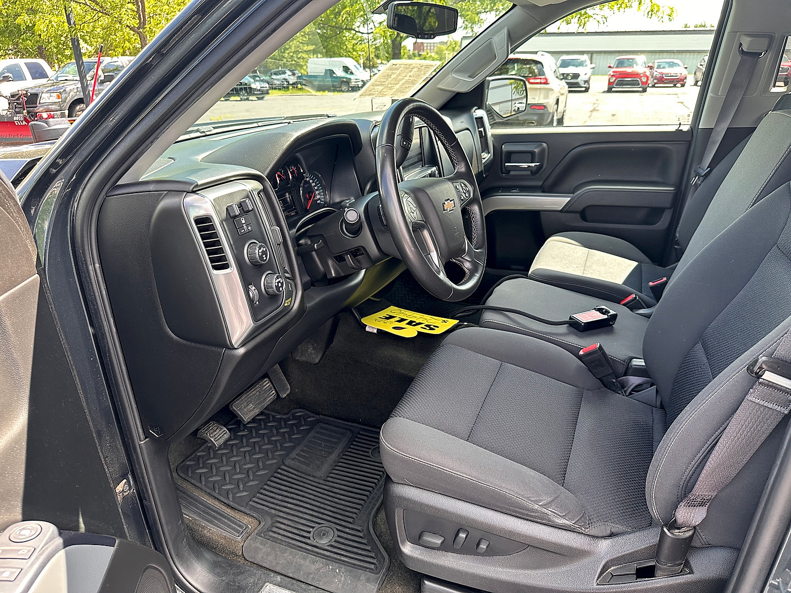 Used 2017 Chevrolet Silverado 1500 LT w/ All Star Edition AWD/4WD image 15