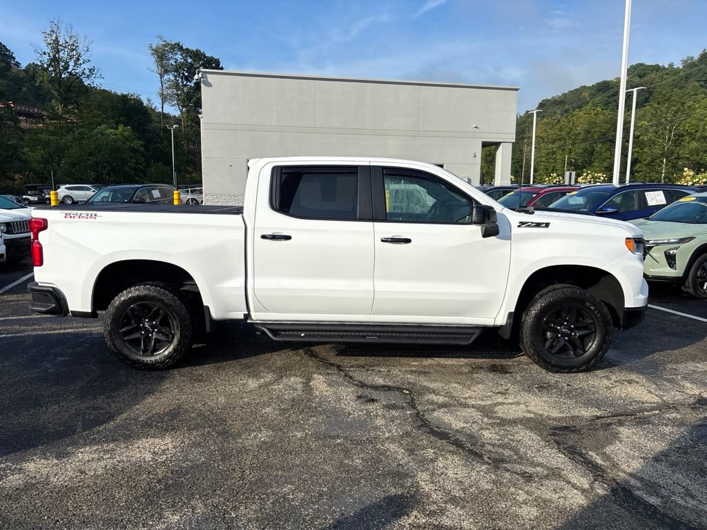 Used 2025 Chevrolet Silverado 1500 LT Trail Boss w/ Convenience Package II AWD/4WD image 6