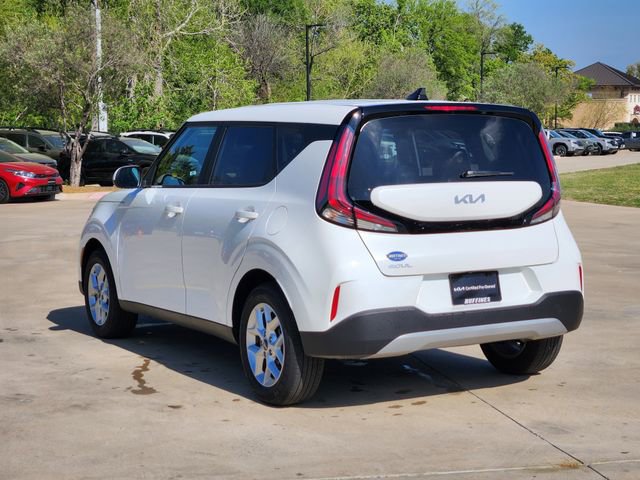 Certified 2025 Kia Soul LX FWD image 5