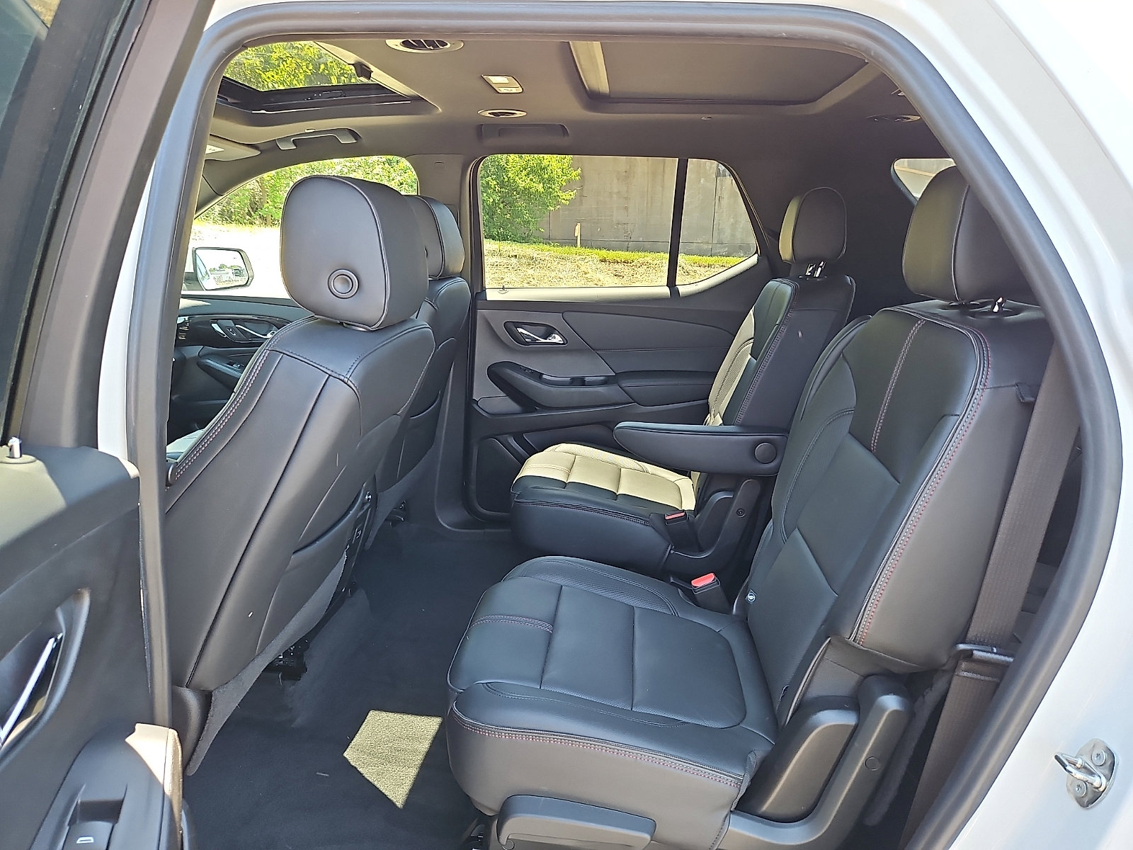 Used 2022 Chevrolet Traverse RS AWD/4WD image 10