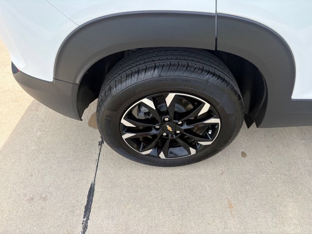 Used 2023 Chevrolet TrailBlazer LT w/ Convenience Package FWD image 46