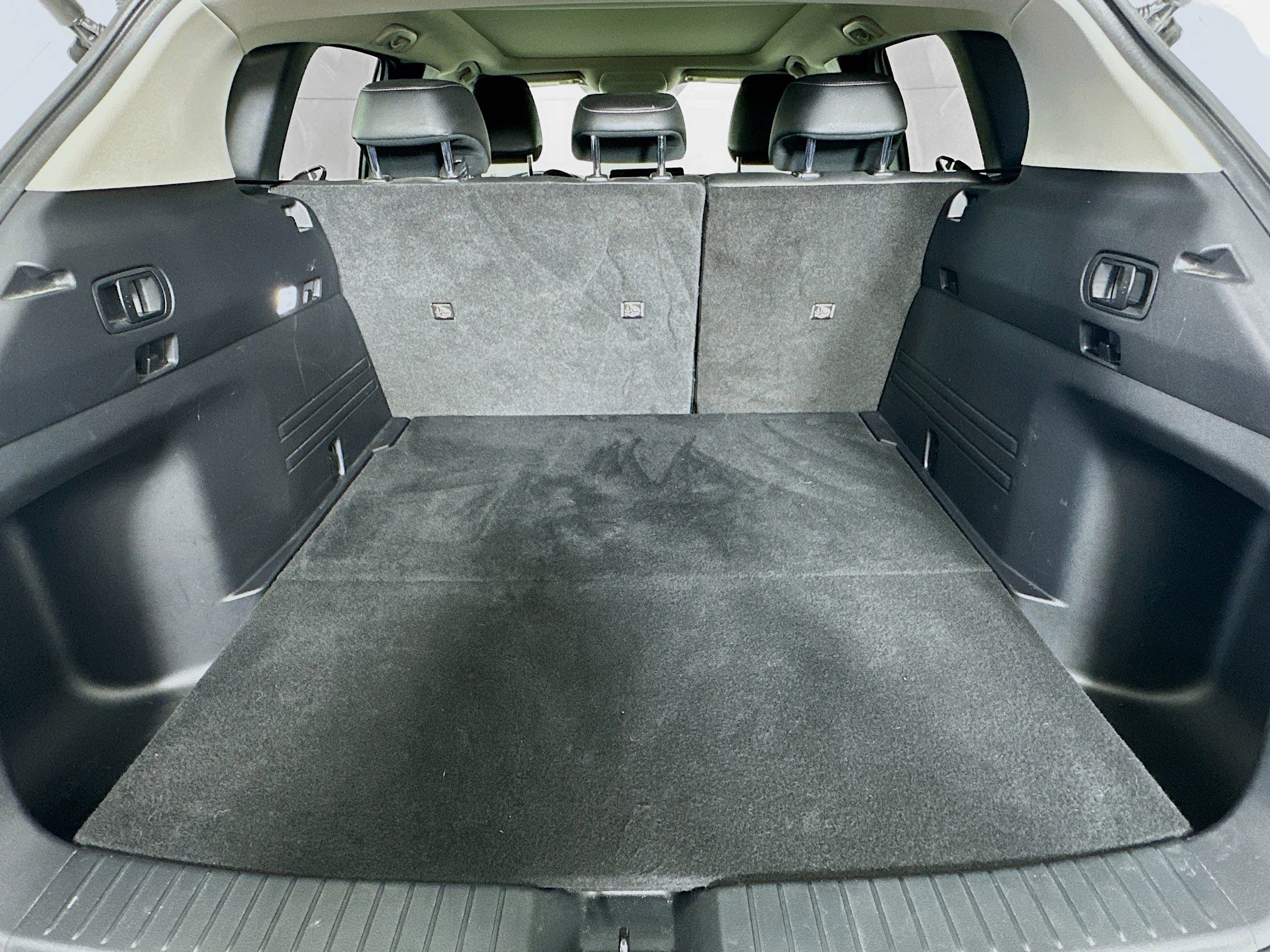 Used 2023 MAZDA CX-50 2.5 S w/ Preferred Plus Pkg image 28