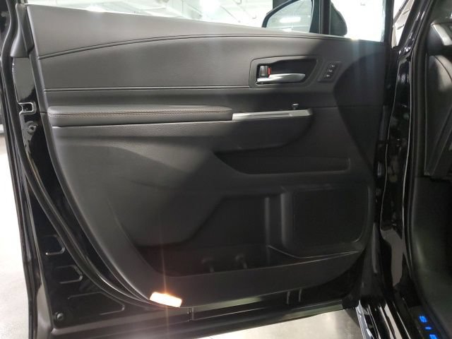 Used 2026 Toyota Sienna Platinum AWD/4WD image 14