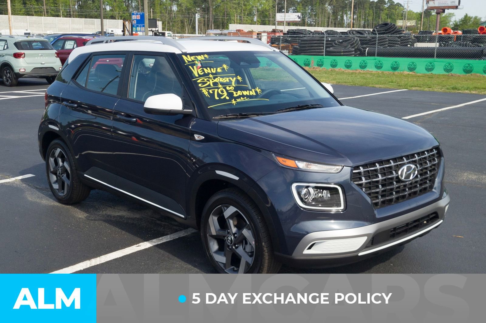 Certified 2025 Hyundai Venue Limited image 4