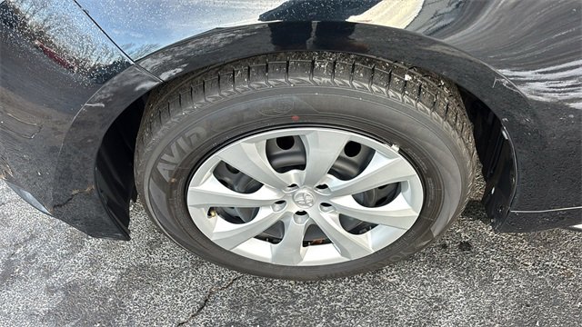 Used 2024 Toyota Corolla LE image 31