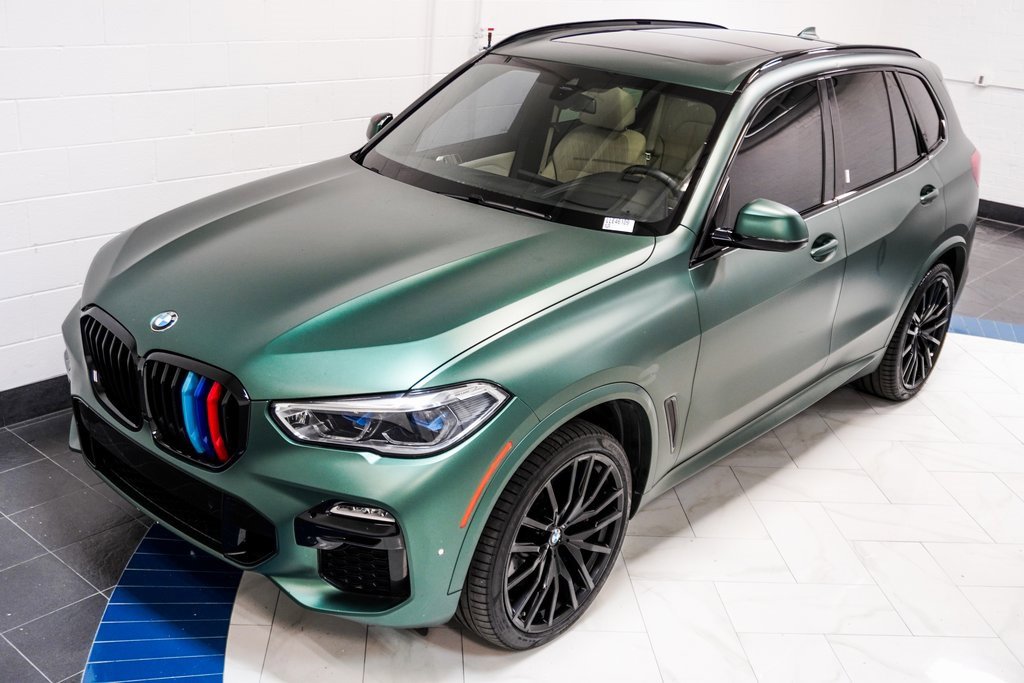 Used 2020 BMW X5 M50i w/ Premium Package image 16
