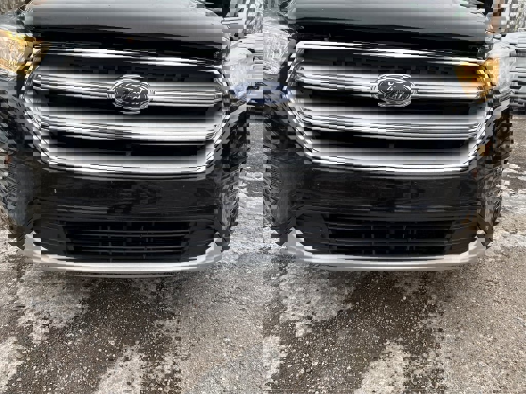 Used 2017 Ford Escape SE w/ SE Cold Weather Package image 14