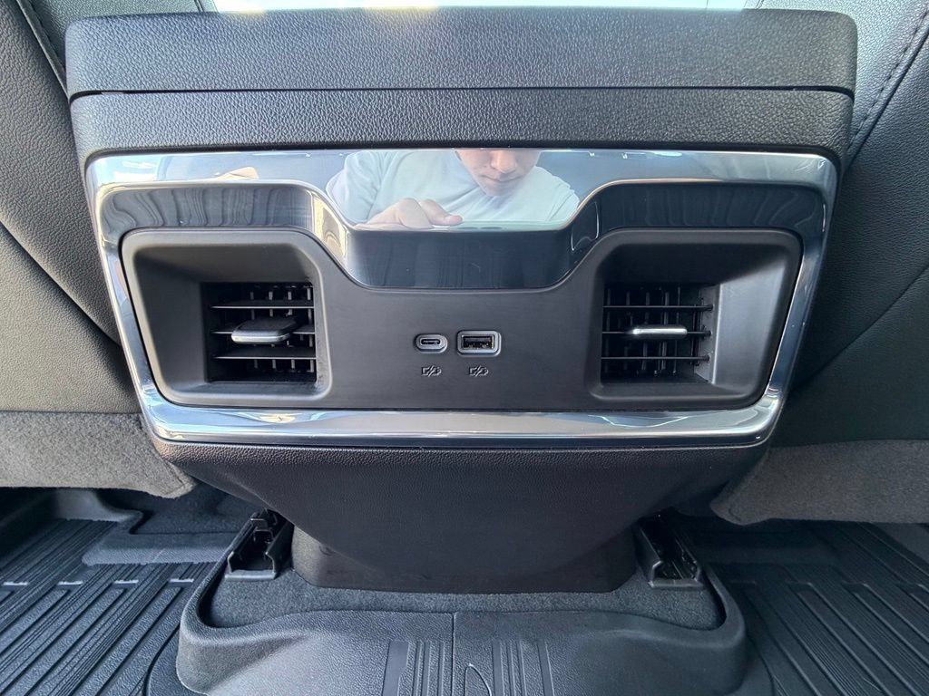 Used 2025 GMC Sierra 1500 Elevation w/ Elevation Premium Package AWD/4WD image 7