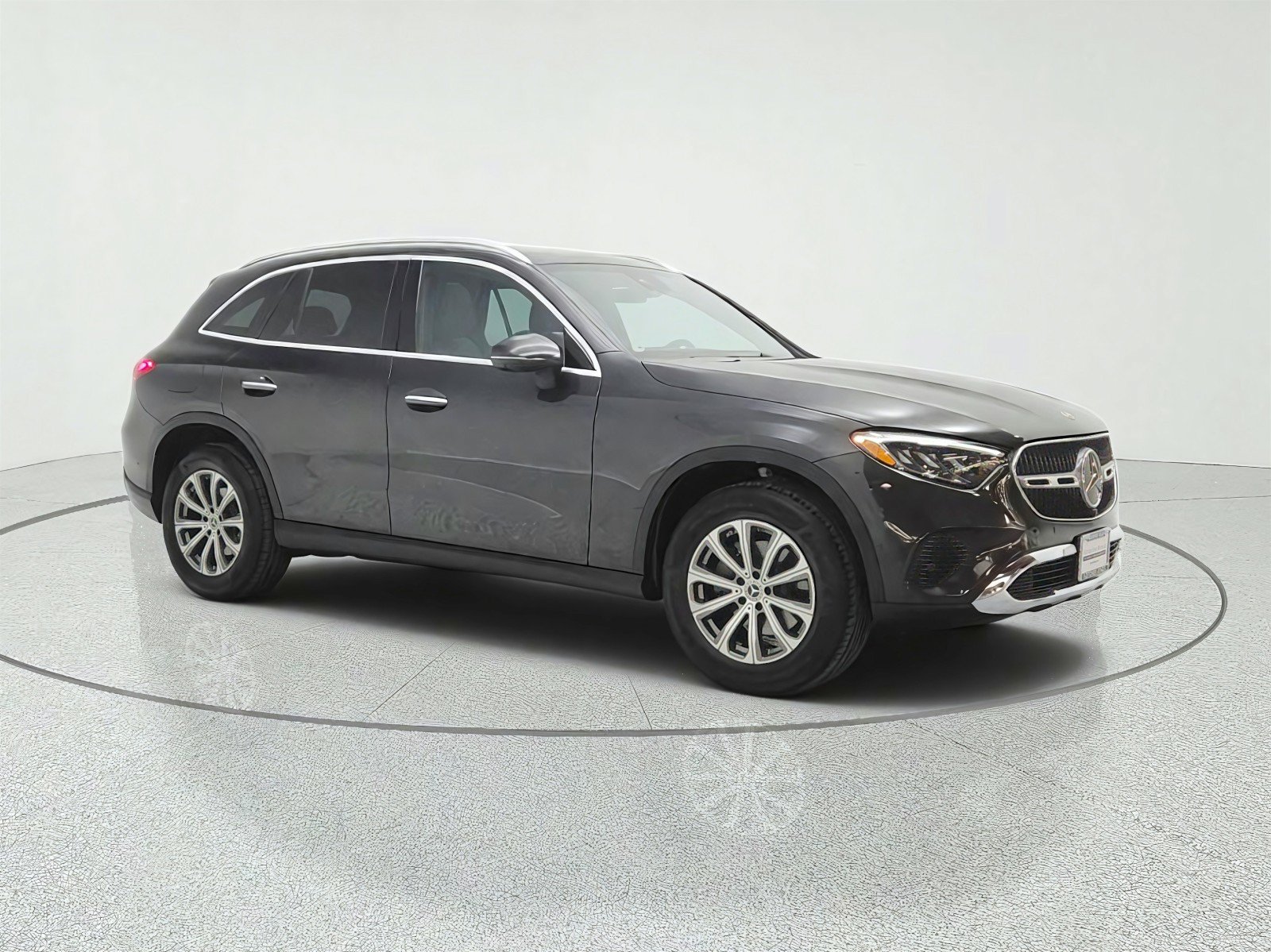 Certified 2026 Mercedes-Benz GLC 300 image 3