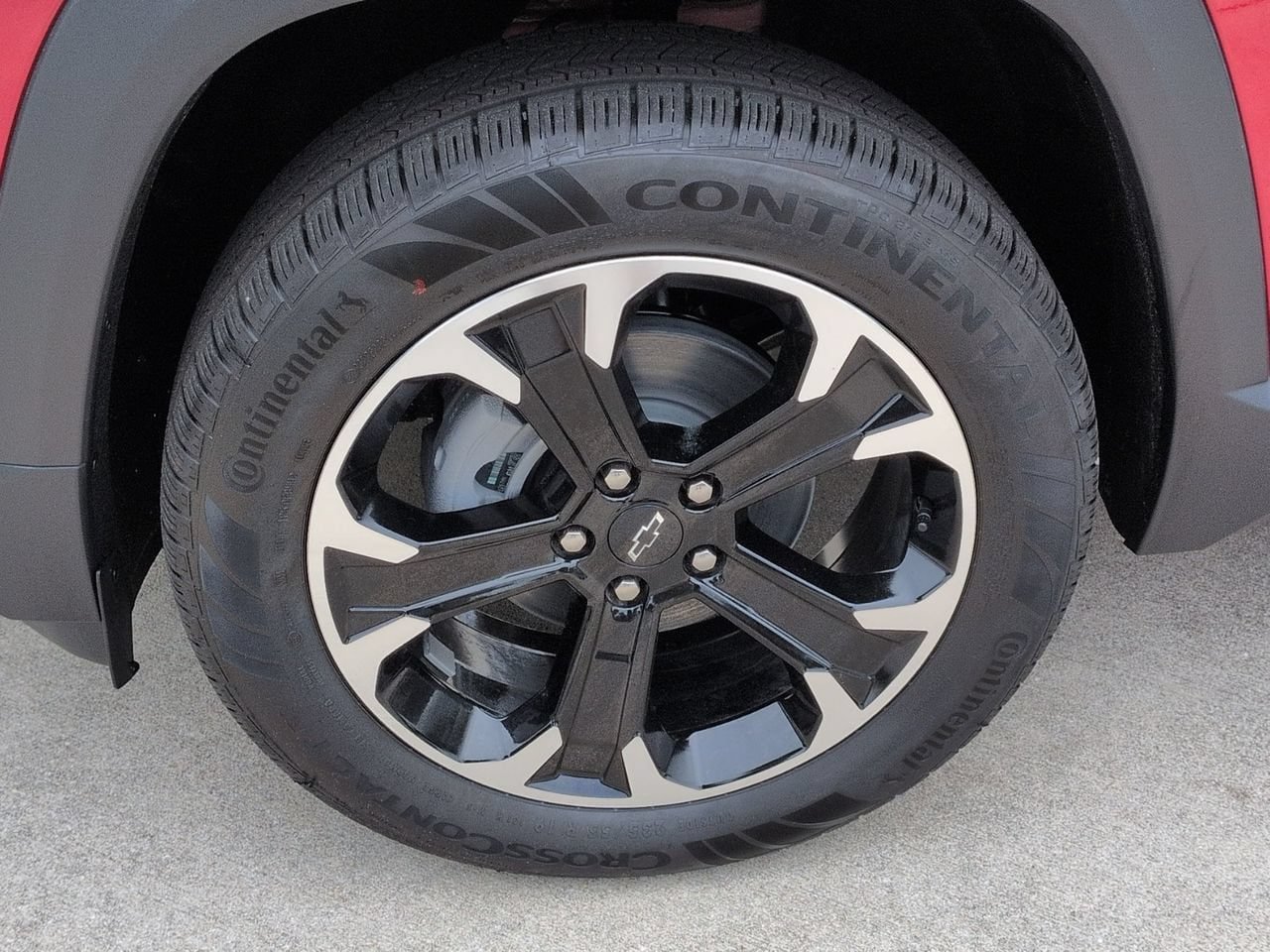 New 2026 Chevrolet Equinox LT w/ Safety and Technology Package FWD image 26