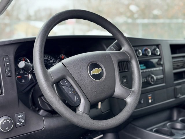 Used 2017 Chevrolet Express 2500 image 6