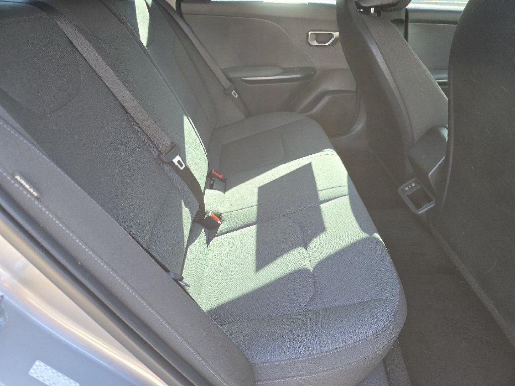 Used 2025 Kia K4 FWD image 16
