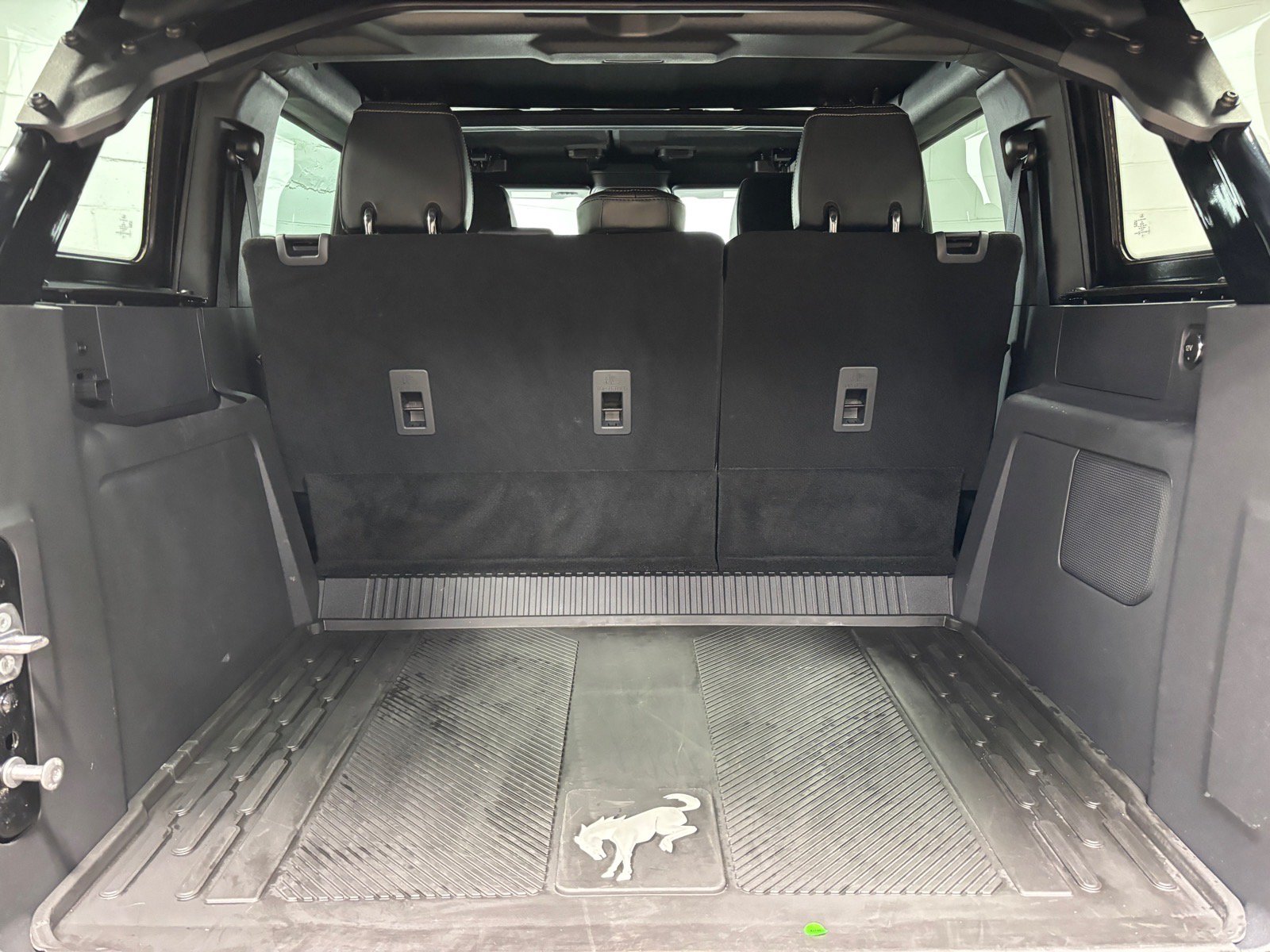 Used 2024 Ford Bronco Raptor w/ Interior Carbon Fiber Pack 6 AWD/4WD image 40