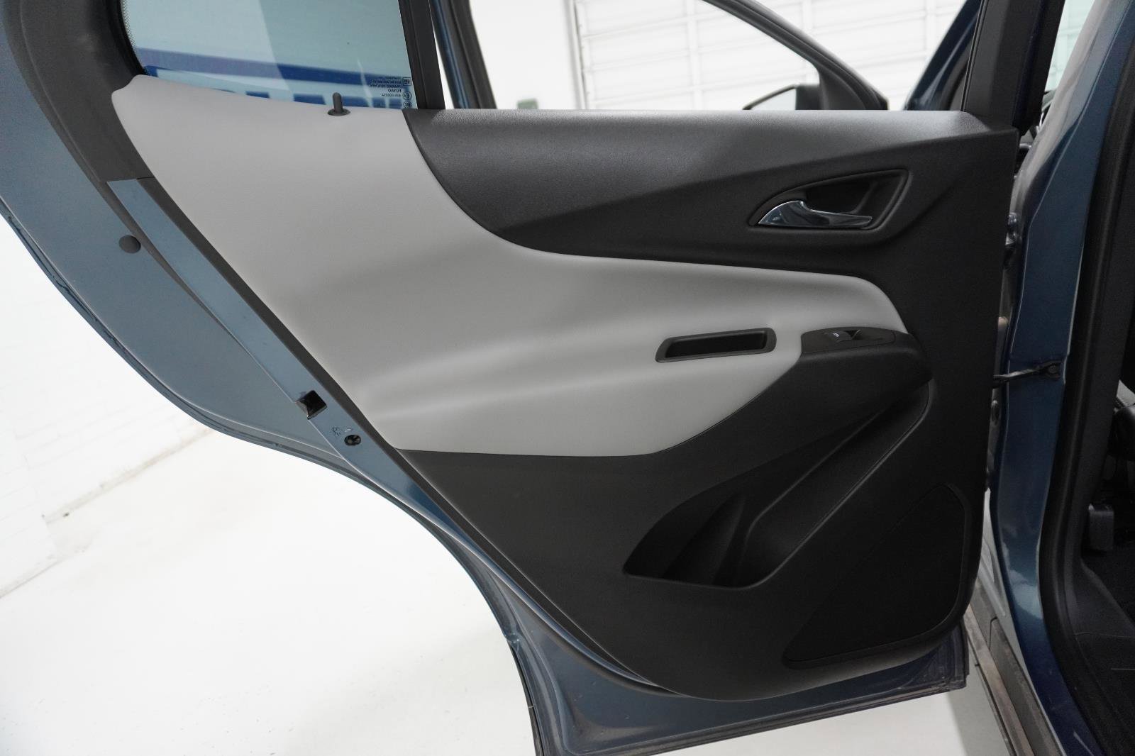 Used 2024 Chevrolet Equinox LS w/ Driver Confidence II Package image 30