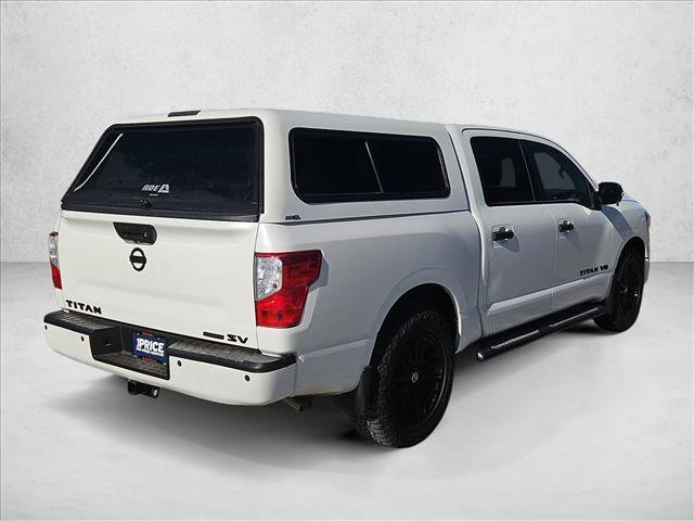 Used 2018 Nissan Titan SV w/ SV Convenience Package image 5