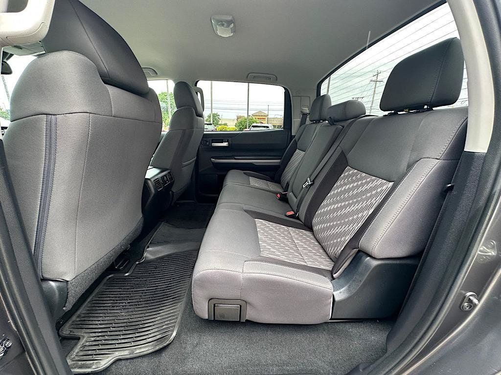 Certified 2018 Toyota Tundra SR5 w/ SR5 Upgrade Package AWD/4WD image 16