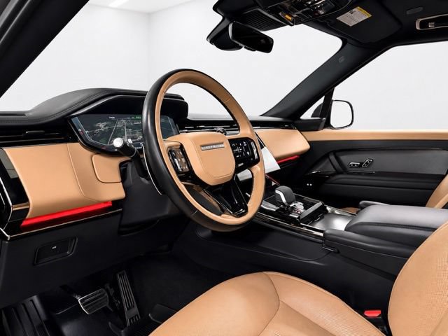 Used 2025 Land Rover Range Rover Sport Dynamic SE AWD/4WD image 14