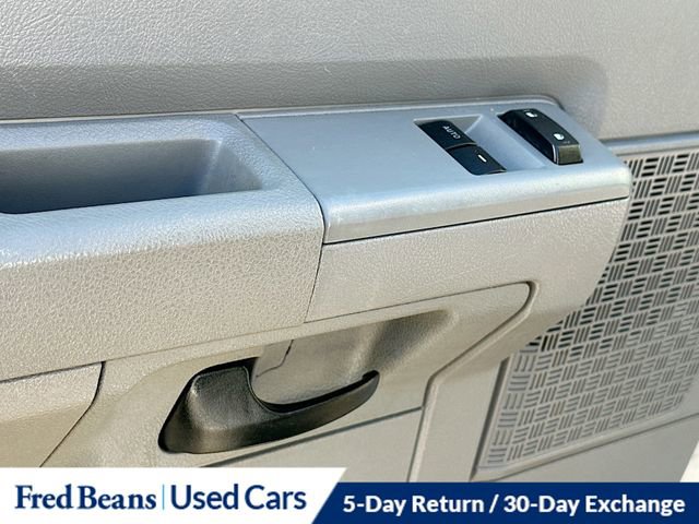 Used 2011 Ford E-350 and Econoline 350 XLT image 19