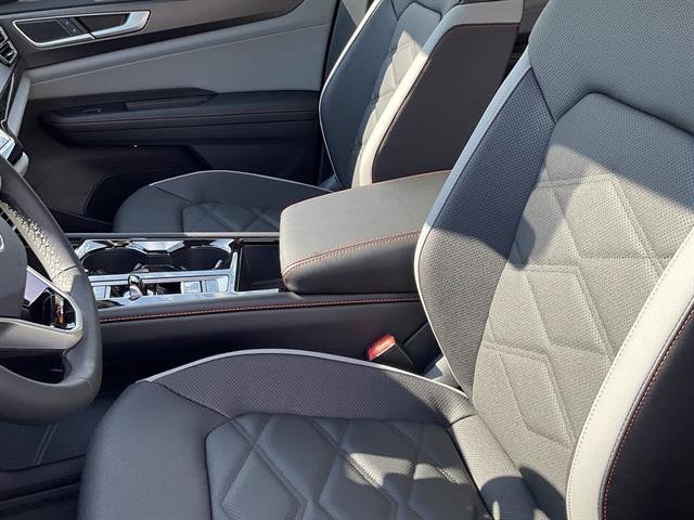 New 2026 Volkswagen Atlas Peak Edition image 7