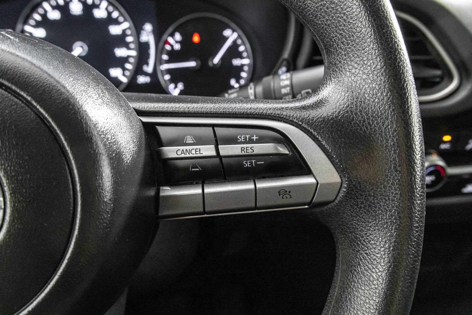 Used 2020 MAZDA CX-30 FWD image 26