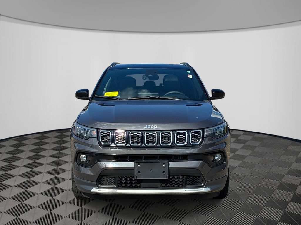 Used 2024 Jeep Compass Limited w/ Sun and Sound Group AWD/4WD image 2