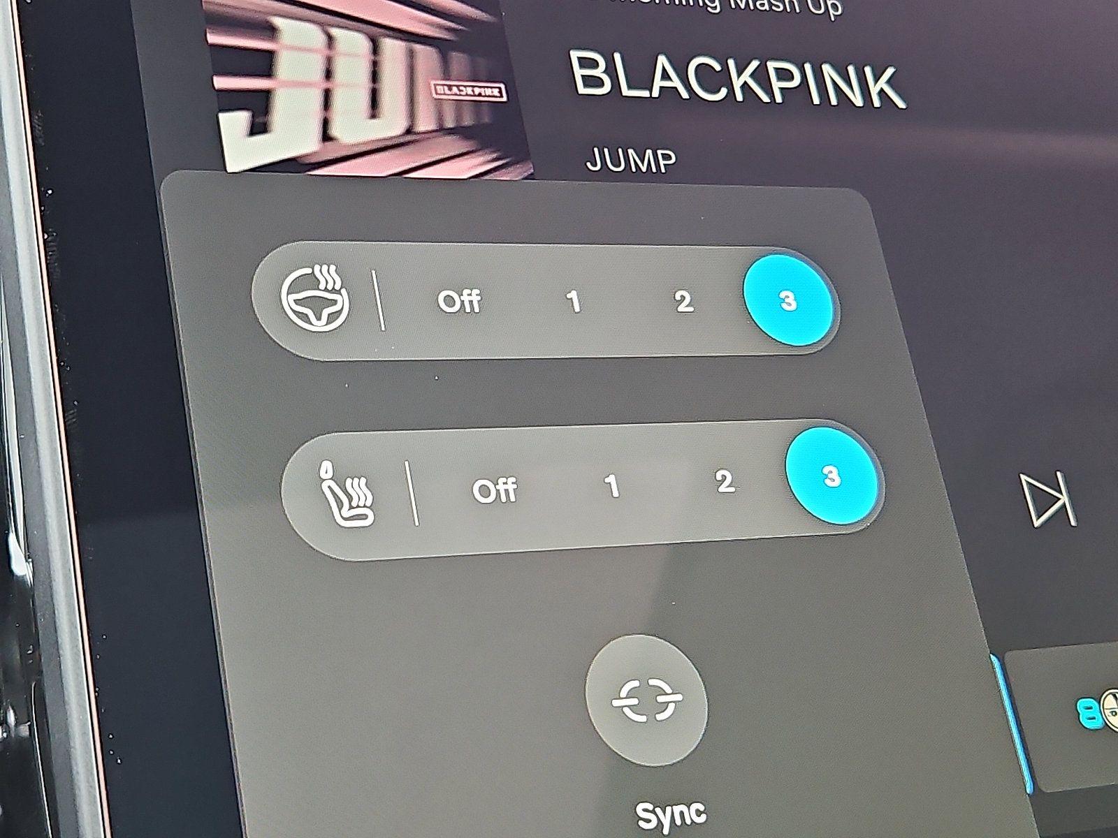 New 2026 Volvo XC90 B6 Plus w/ Protection Package Premier image 19