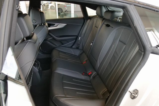 Used 2025 Audi A5 2.0T Premium Plus image 12