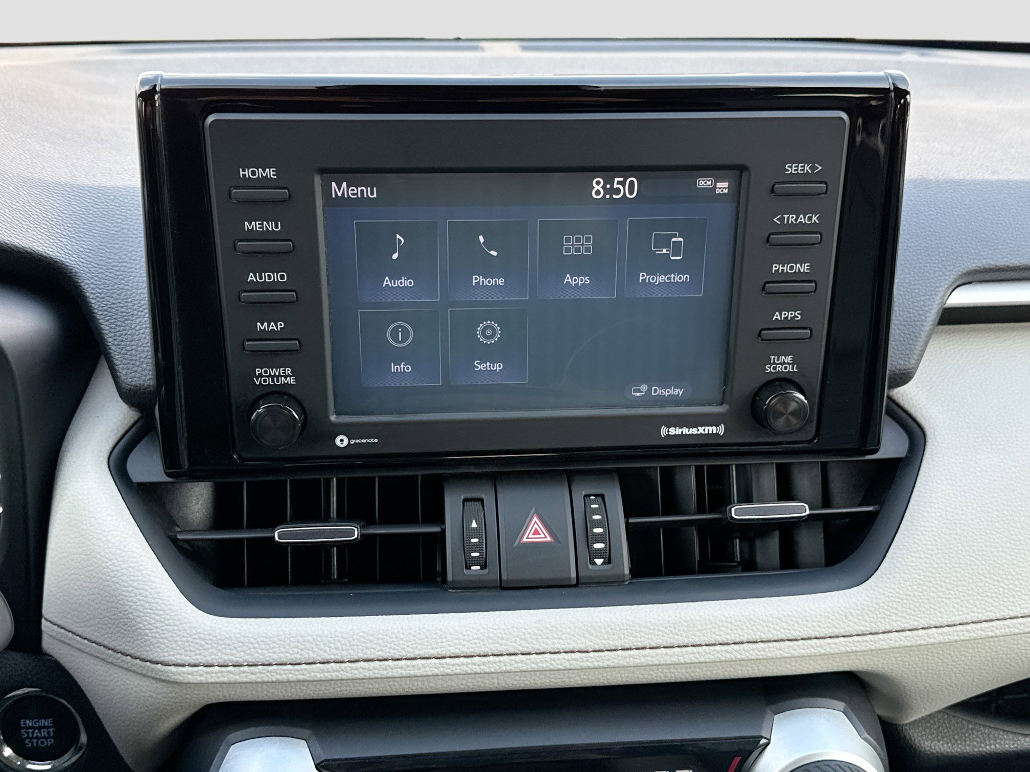 Used 2021 Toyota RAV4 XLE Premium image 30