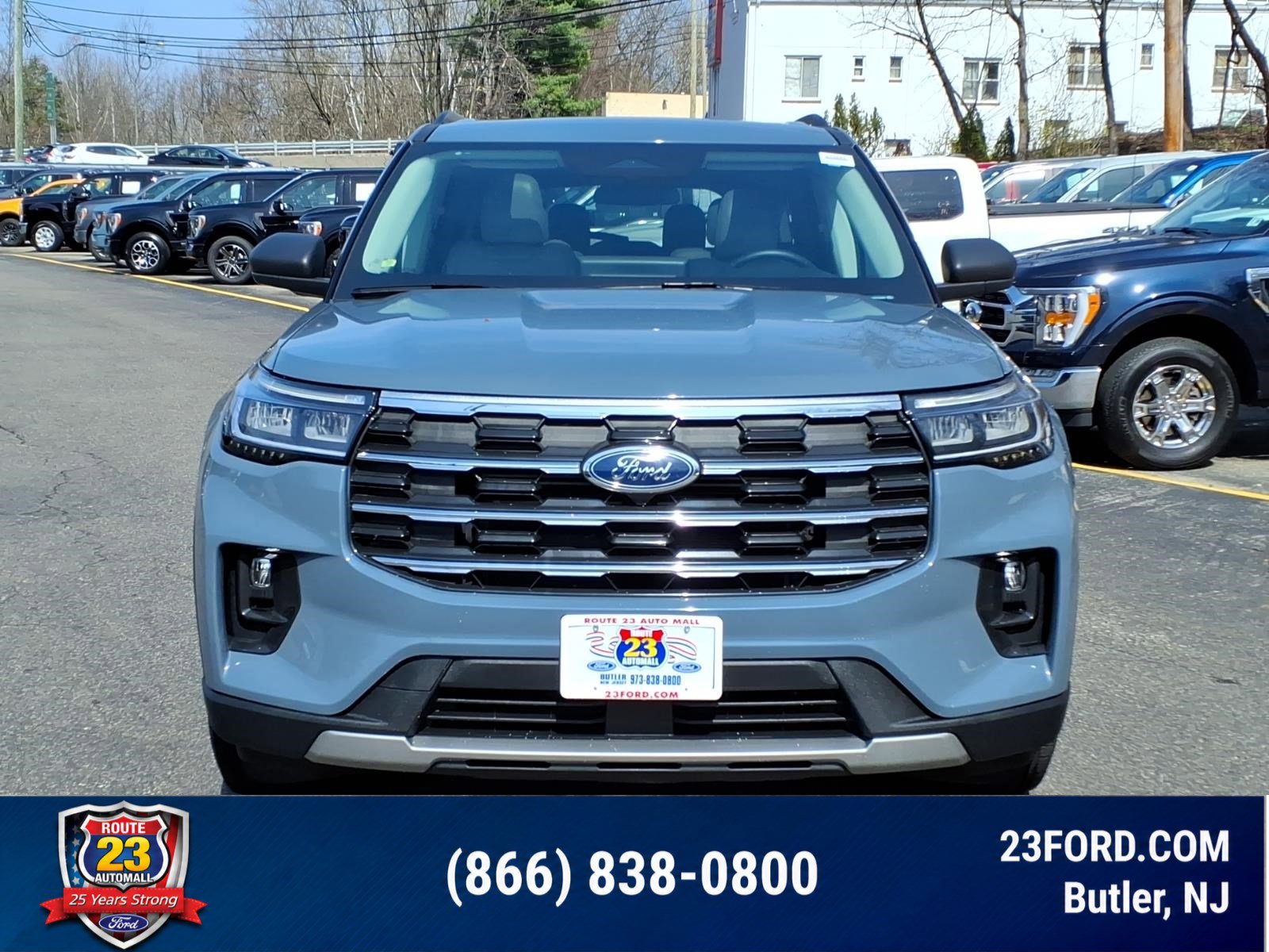 Certified 2025 Ford Explorer Active w/ Active Comfort Package AWD/4WD image 2