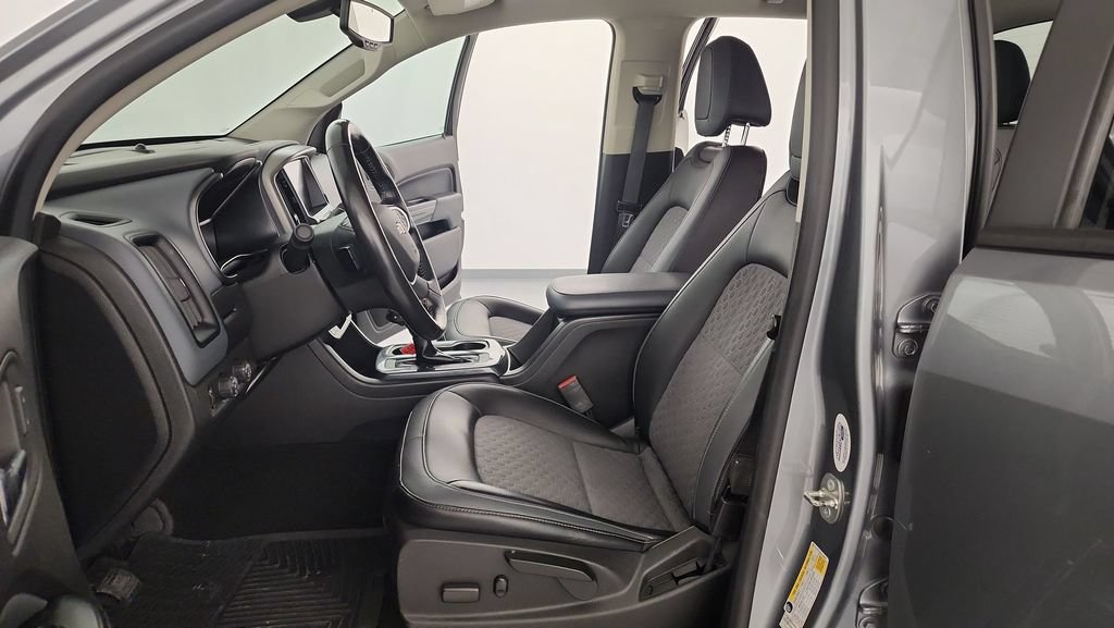 Used 2018 Chevrolet Colorado Z71 AWD/4WD image 14