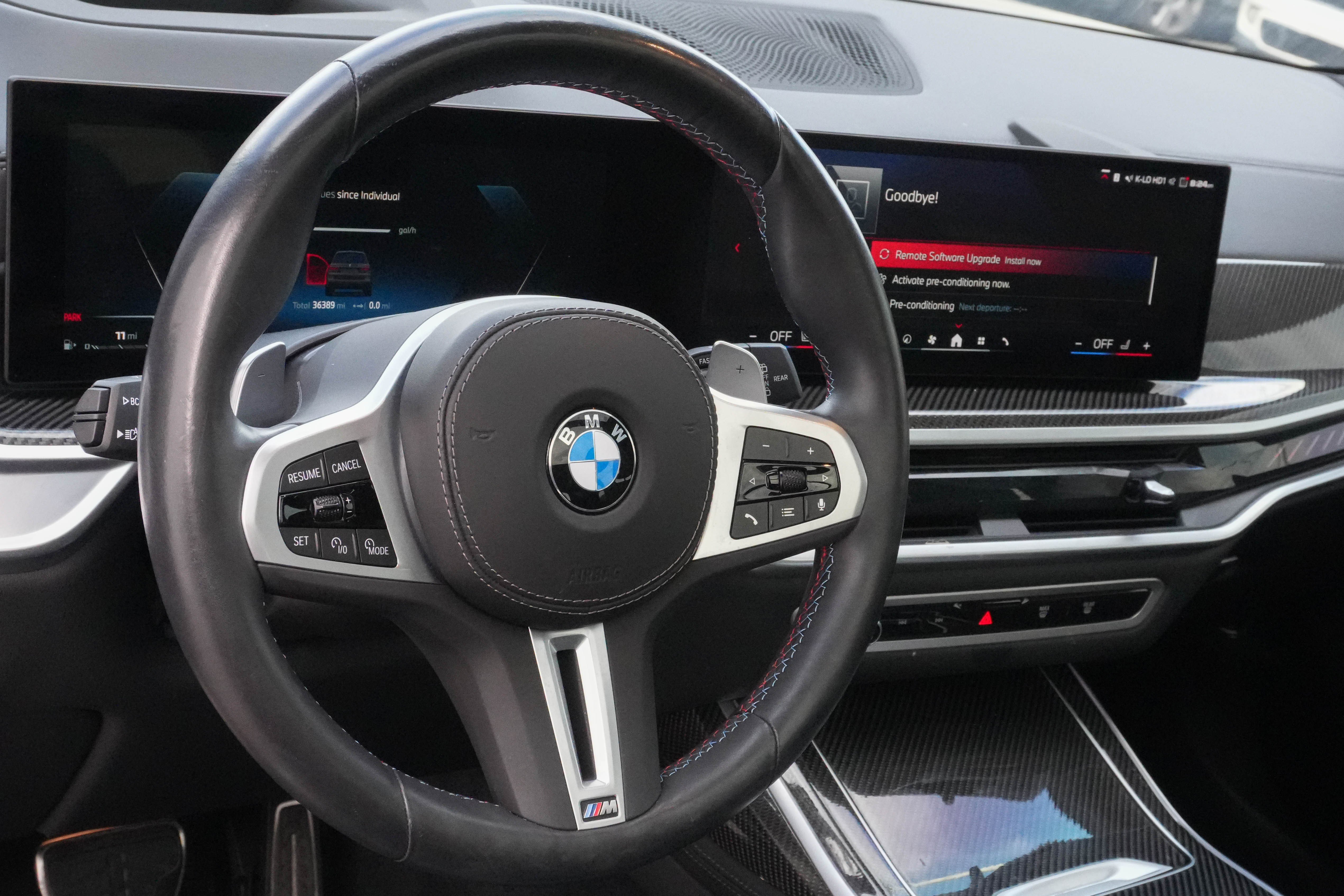 Certified 2025 BMW X7 M60i w/ Climate Comfort Package AWD/4WD image 10