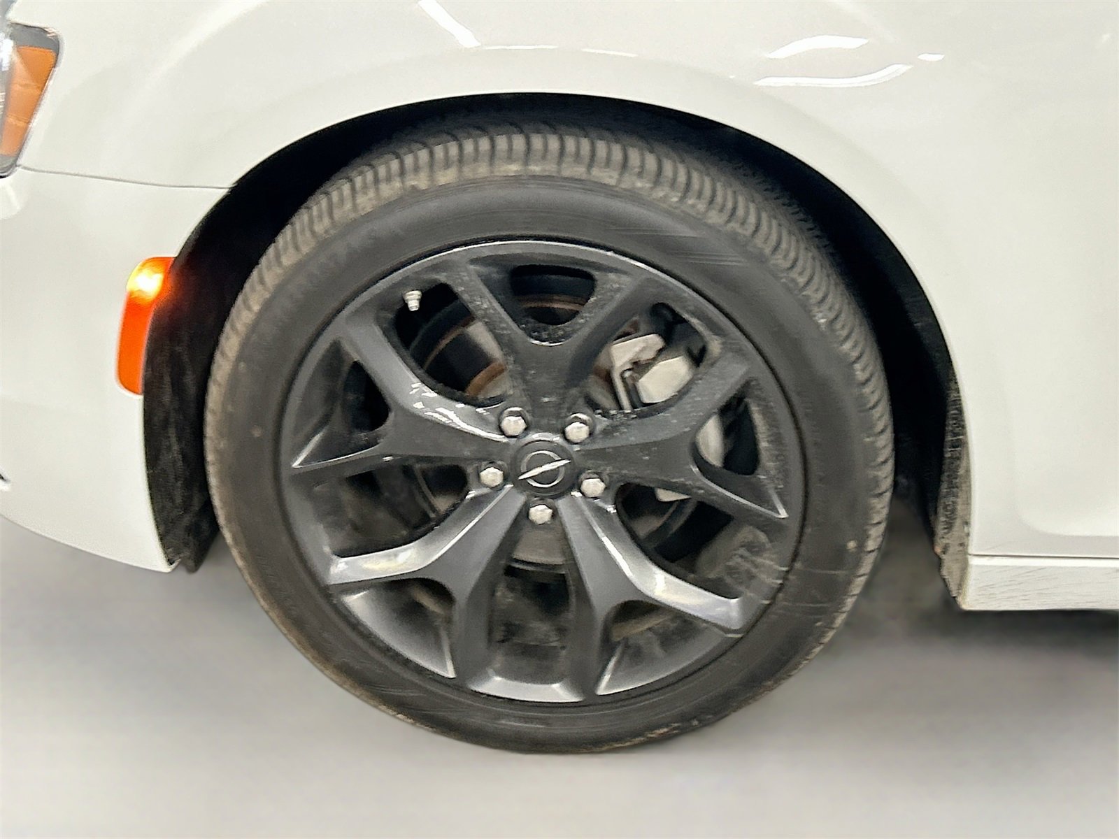 Used 2022 Chrysler 300 Touring w/ Sport Appearance Package image 30