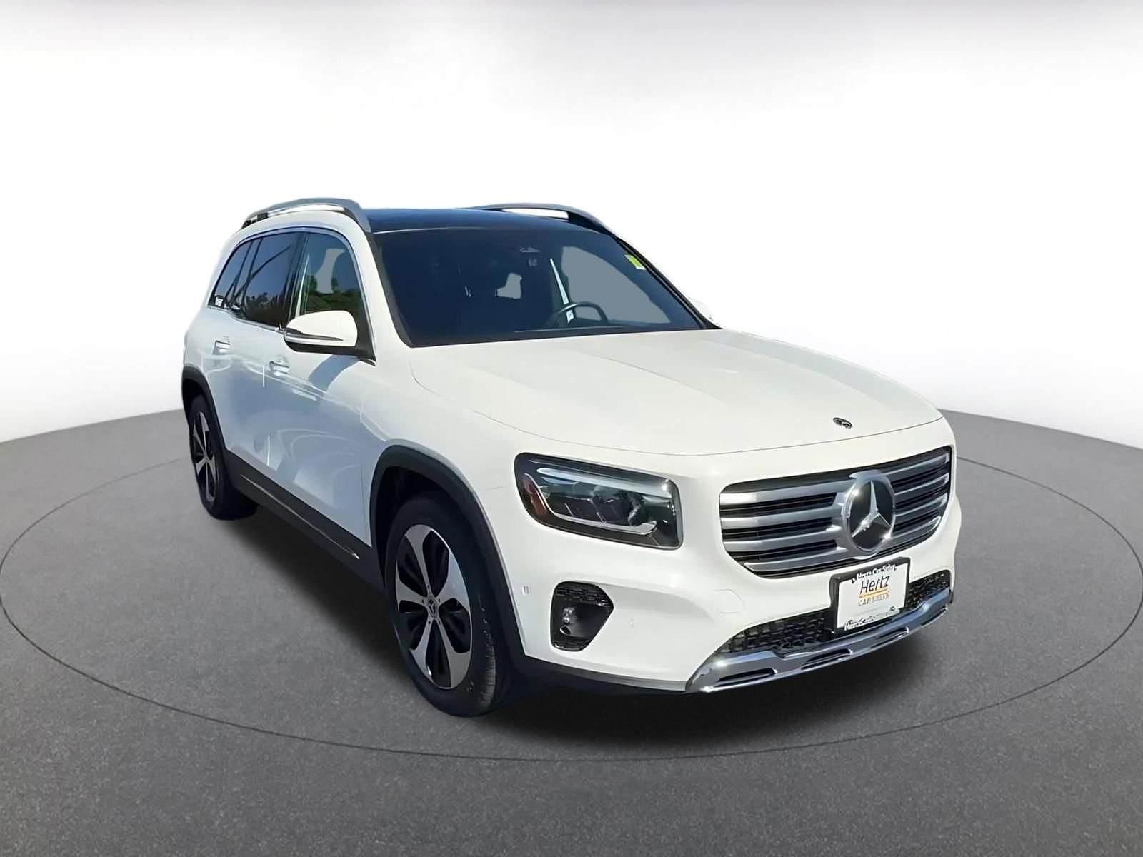 Used 2025 Mercedes-Benz GLB 250 image 3