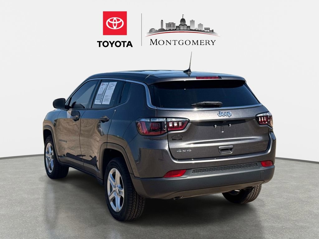 Used 2023 Jeep Compass Sport image 5