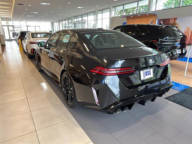 New 2026 BMW M5 w/ Executive Package image 5