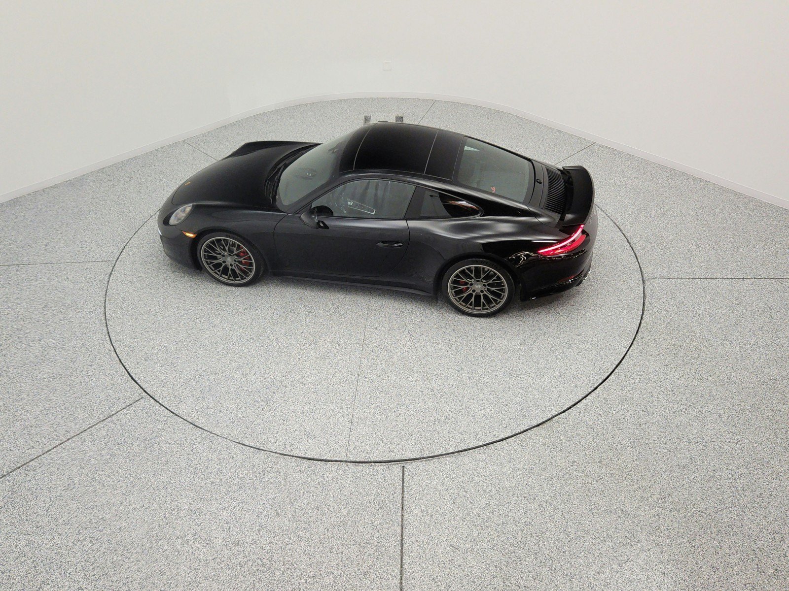 Used 2018 Porsche 911 Carrera 4S AWD/4WD image 16