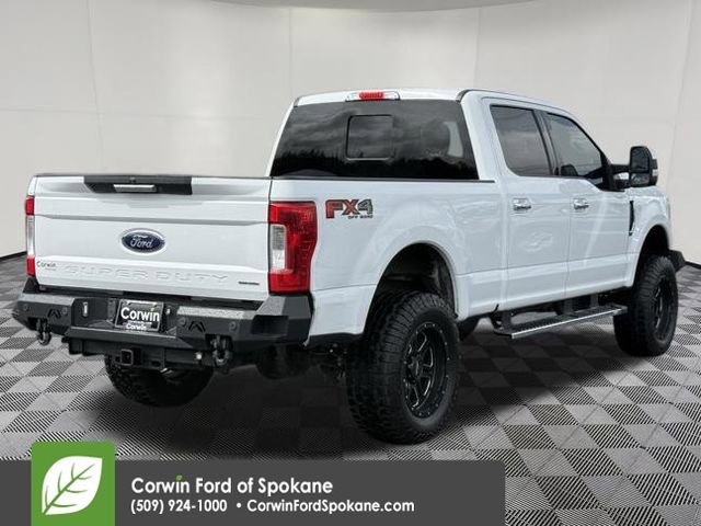 Used 2017 Ford F250 Lariat w/ Chrome Package image 16