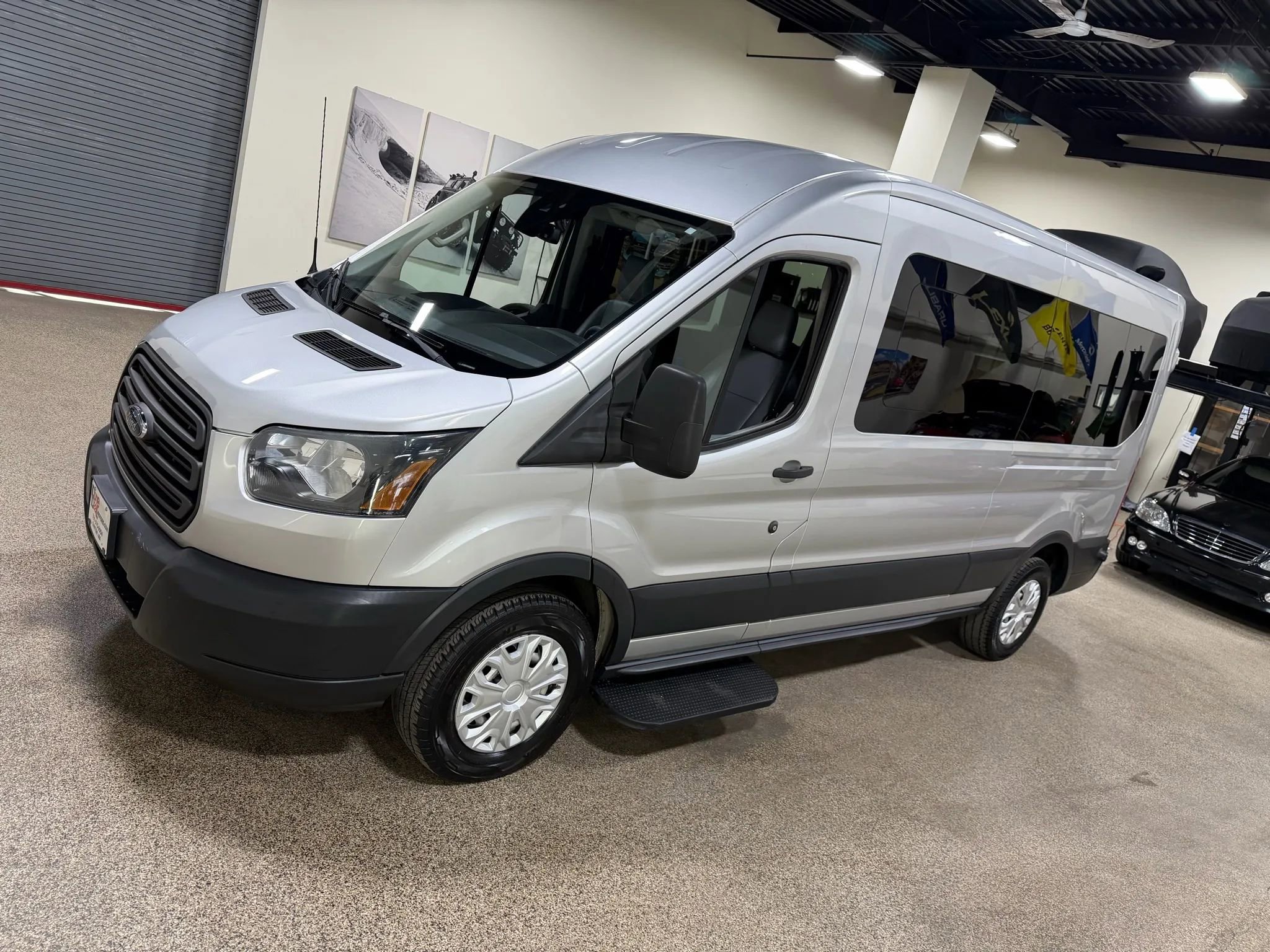 Used 2015 Ford Transit 250 148 Medium Roof RWD image 10