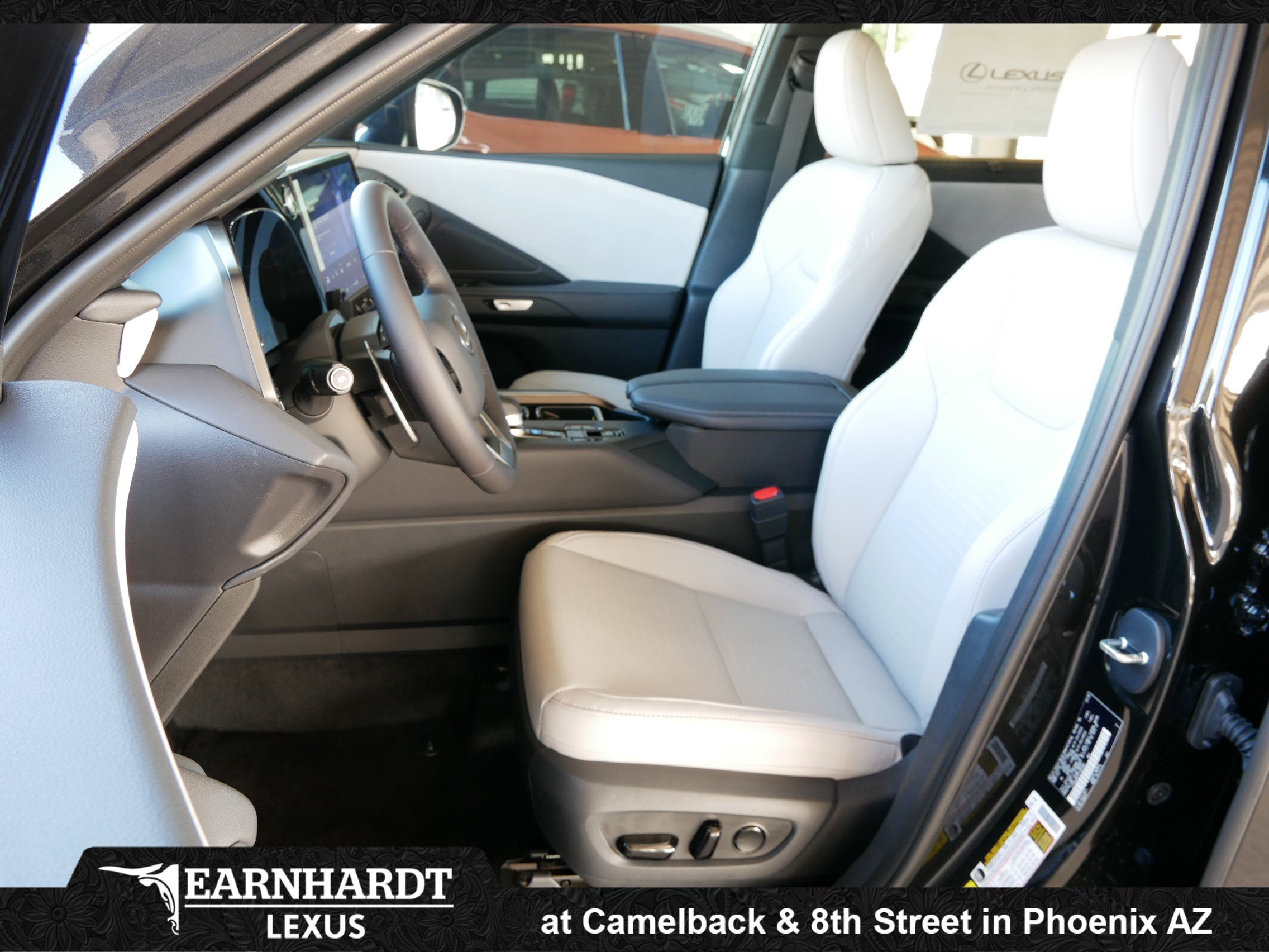 New 2026 Lexus TX 350 AWD image 2