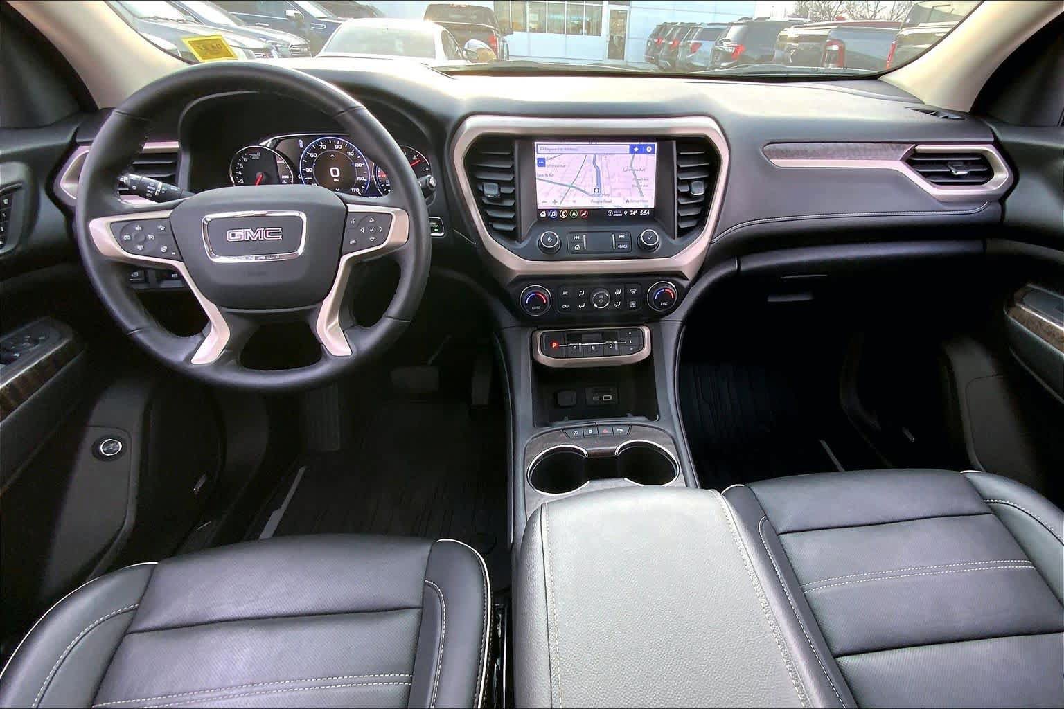 Used 2023 GMC Acadia Denali w/ Denali Ultimate Package AWD/4WD image 14