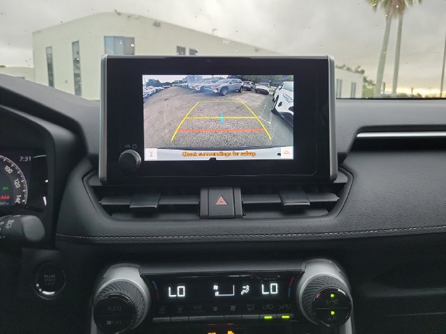 Used 2024 Toyota RAV4 XLE FWD image 21