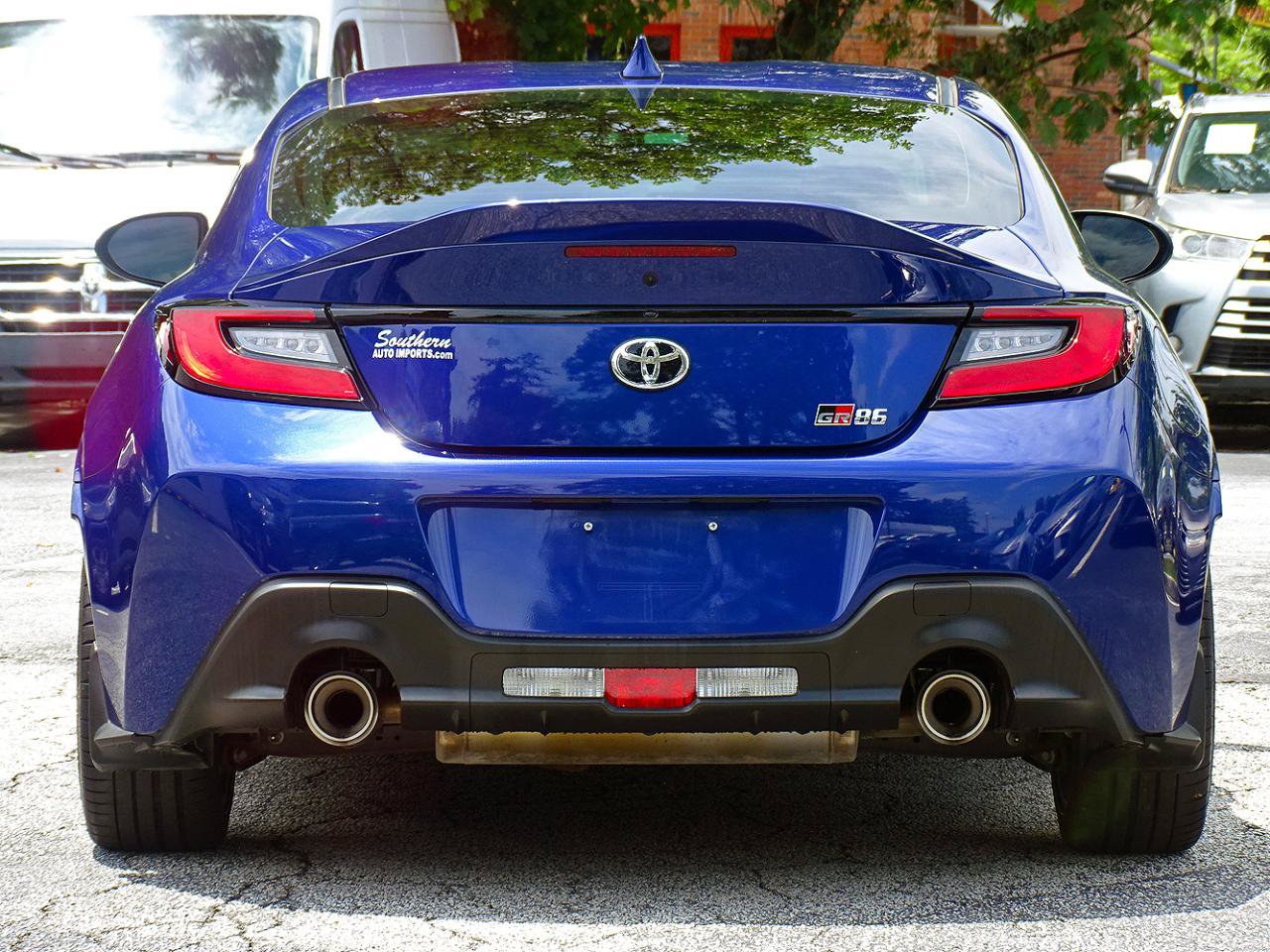 Used 2025 Toyota GR86 Premium w/ Performance Package RWD image 16