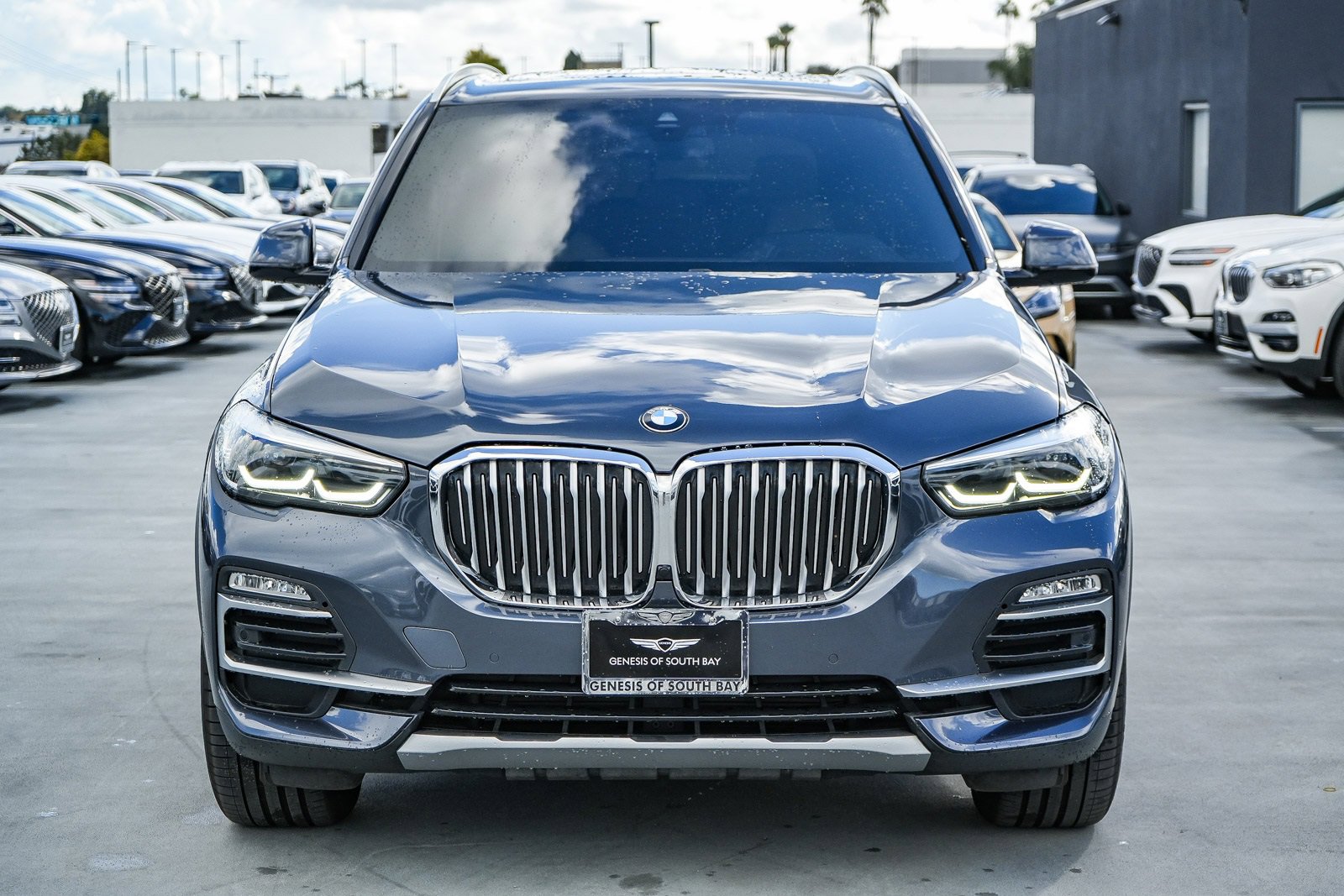 Used 2020 BMW X5 xDrive40i w/ Premium Package image 2
